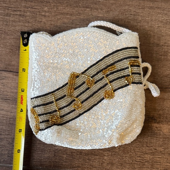 Cream and Gold Beaded Music Note Mini Bag - Picture 6 of 6